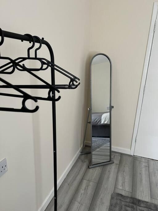 플럼스테드 Extra Large House In Woolwich 빌라 외부 사진